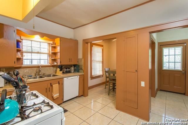 1633 W KINGS HWY, San Antonio, TX 78201