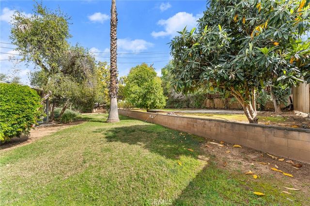 947 Nottingham Drive, Redlands, CA 92373