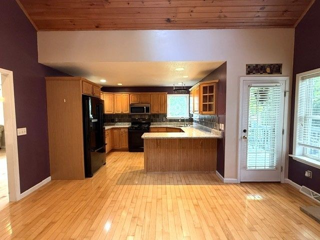 4569 N WOODS Drive, Erie, PA 16511