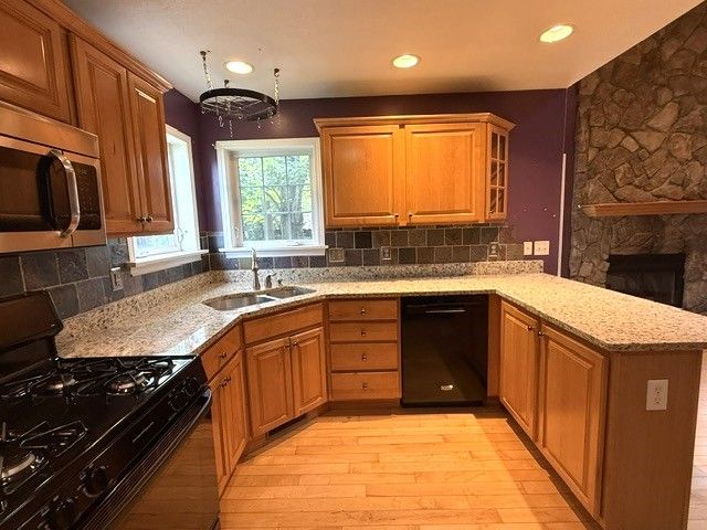 4569 N WOODS Drive, Erie, PA 16511