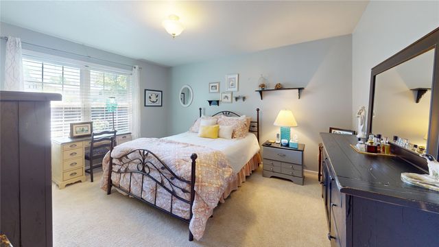 4569 N WOODS Drive, Erie, PA 16511