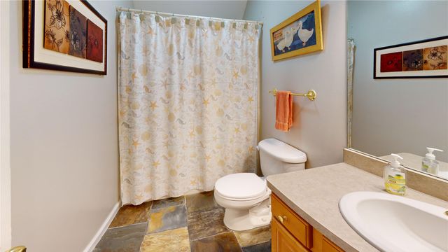 4569 N WOODS Drive, Erie, PA 16511