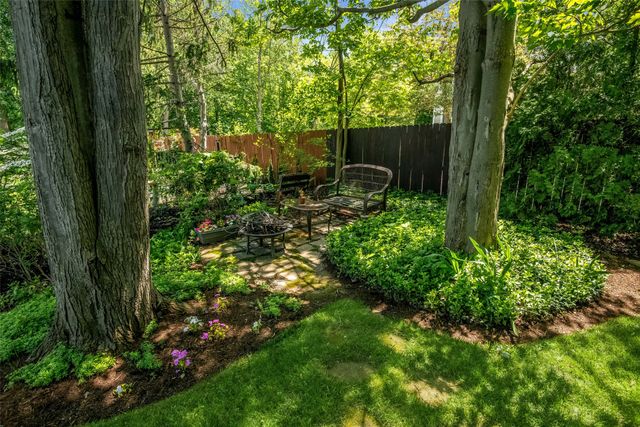 4569 N WOODS Drive, Erie, PA 16511