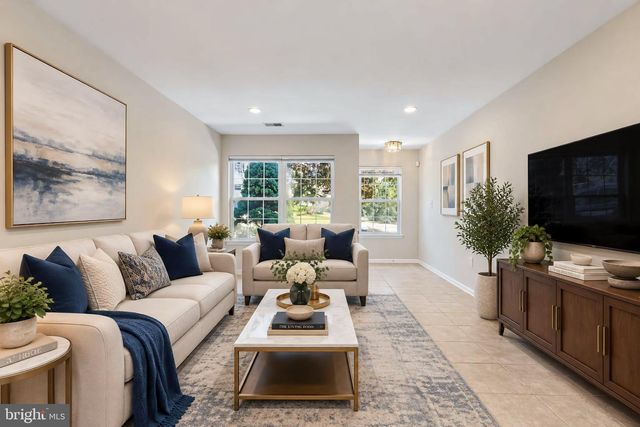 103 CRESTSTONE CIR, Princeton, NJ 08540