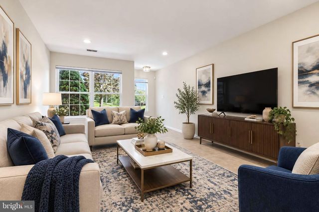 103 CRESTSTONE CIR, Princeton, NJ 08540