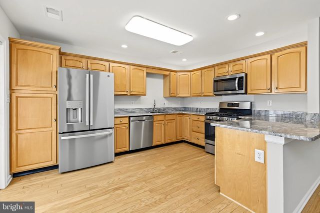103 CRESTSTONE CIR, Princeton, NJ 08540
