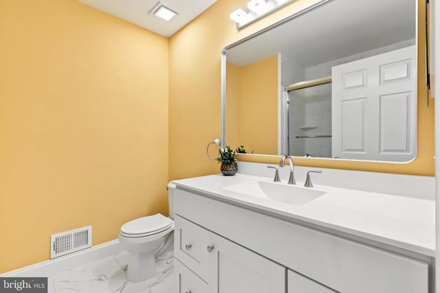 103 CRESTSTONE CIR, Princeton, NJ 08540