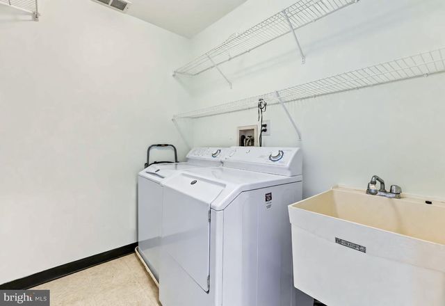 103 CRESTSTONE CIR, Princeton, NJ 08540