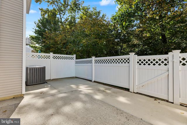 103 CRESTSTONE CIR, Princeton, NJ 08540