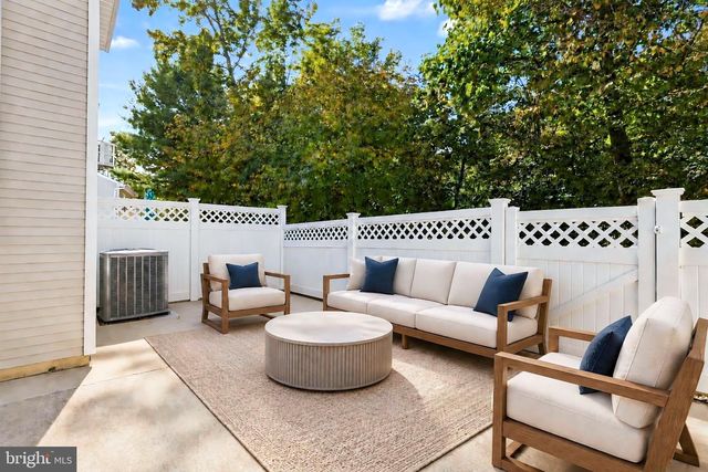 103 CRESTSTONE CIR, Princeton, NJ 08540
