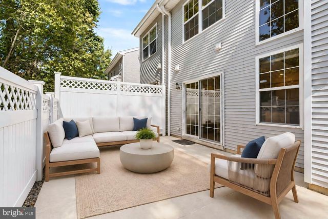 103 CRESTSTONE CIR, Princeton, NJ 08540