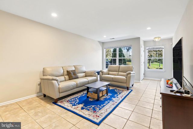 103 CRESTSTONE CIR, Princeton, NJ 08540
