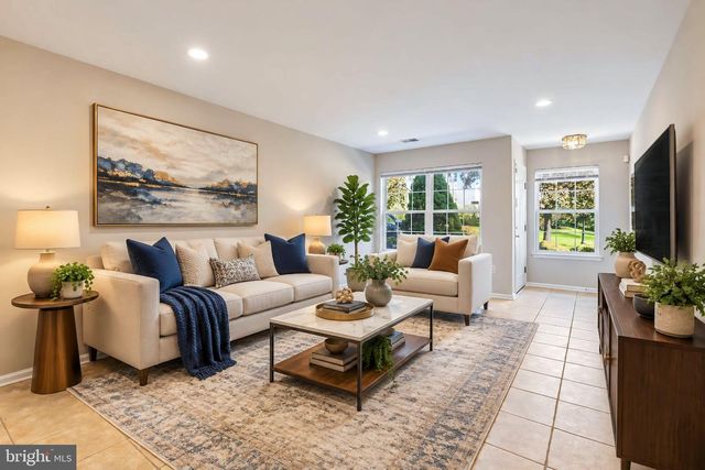 103 CRESTSTONE CIR, Princeton, NJ 08540