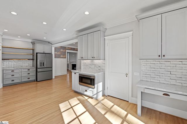 516 Cleveland Street, Greenville, SC 29601