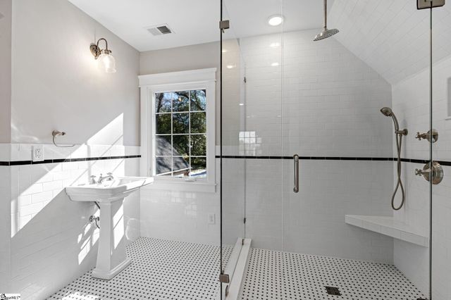 516 Cleveland Street, Greenville, SC 29601