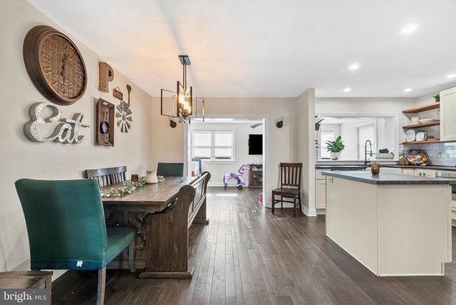 12449 SWEET BRIAR RD, Philadelphia, PA 19154