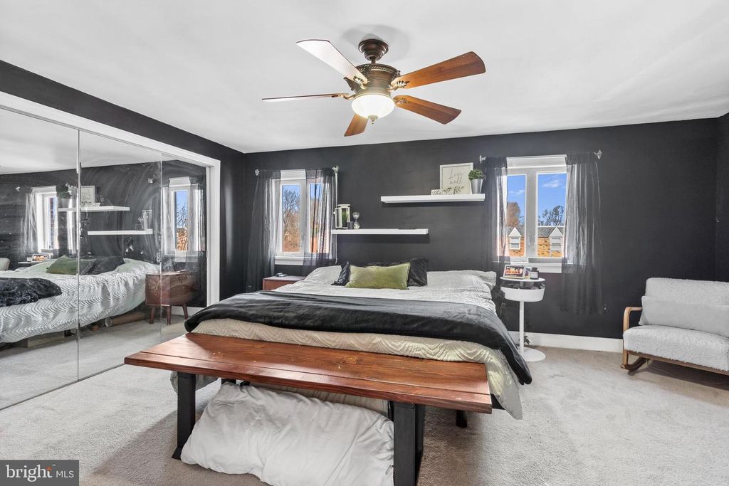 Image 17 of property listing at 12449 SWEET BRIAR RD, Philadelphia, PA 19154