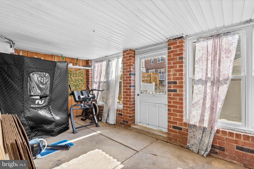 Image 31 of property listing at 12449 SWEET BRIAR RD, Philadelphia, PA 19154