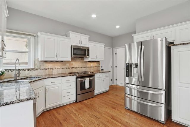 11501 Conser Street, Overland Park, KS 66210