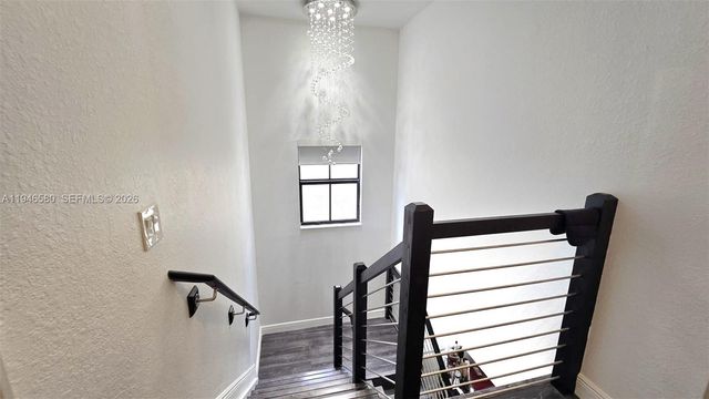 10032 NW 87th Ter, Doral, FL 33178