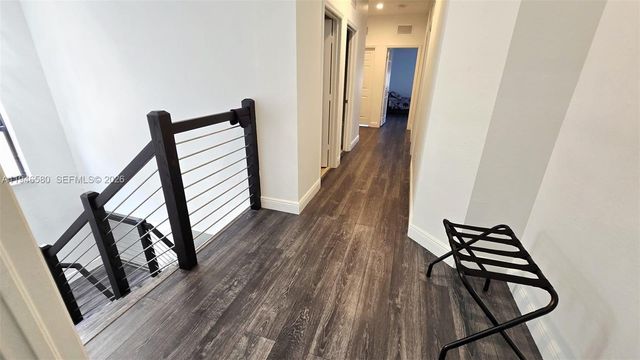 10032 NW 87th Ter, Doral, FL 33178