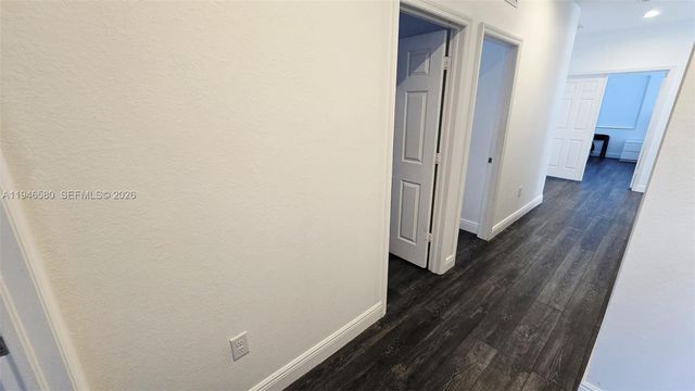 10032 NW 87th Ter, Doral, FL 33178