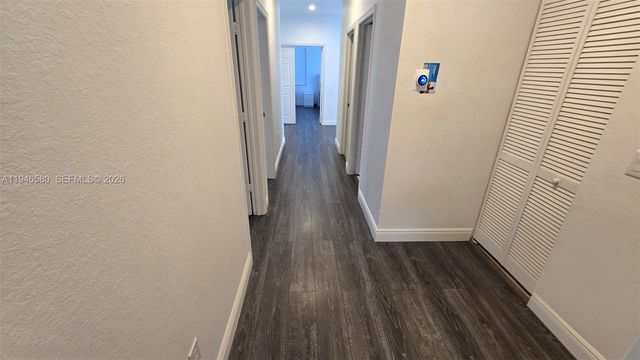 10032 NW 87th Ter, Doral, FL 33178