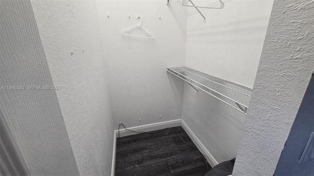 10032 NW 87th Ter, Doral, FL 33178