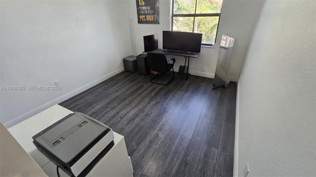 10032 NW 87th Ter, Doral, FL 33178