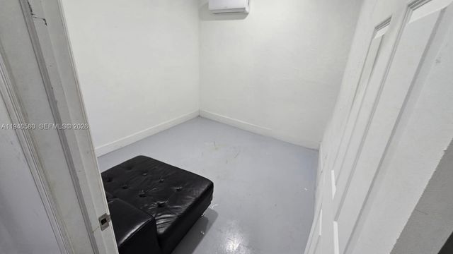 10032 NW 87th Ter, Doral, FL 33178