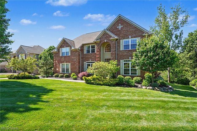 975 W Parkway Boulevard, Aurora, OH 44202