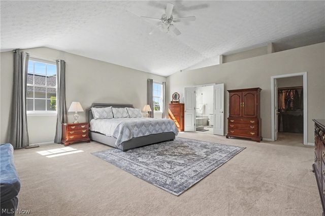975 W Parkway Boulevard, Aurora, OH 44202