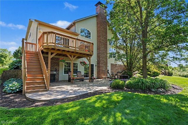 975 W Parkway Boulevard, Aurora, OH 44202
