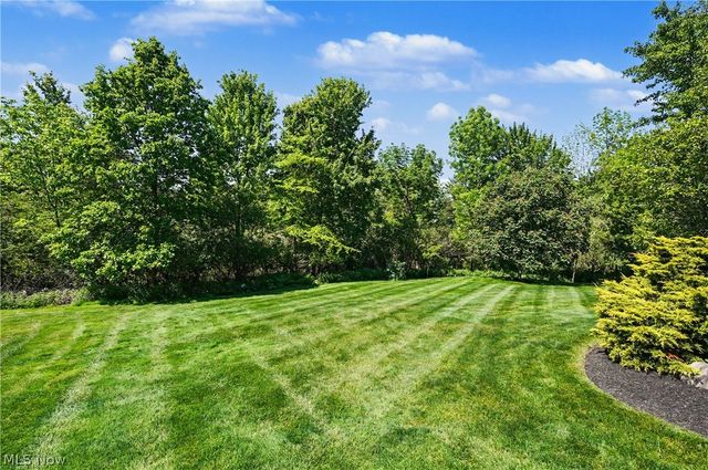 975 W Parkway Boulevard, Aurora, OH 44202