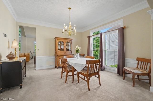 975 W Parkway Boulevard, Aurora, OH 44202