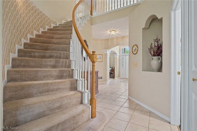 975 W Parkway Boulevard, Aurora, OH 44202