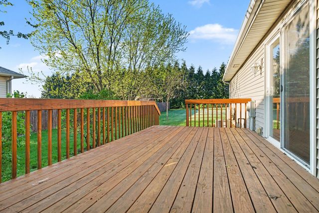 12454 Stoney Drive, Middlebury, IN 46540