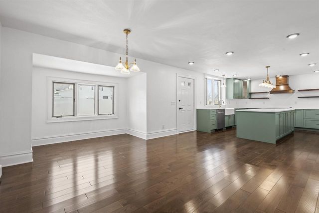 2157 RIVERSIDE AVENUE, Marinette, WI 54143