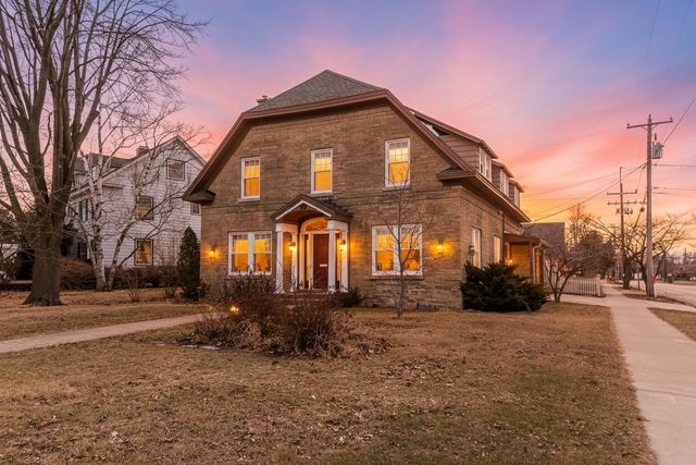 2157 RIVERSIDE AVENUE, Marinette, WI 54143