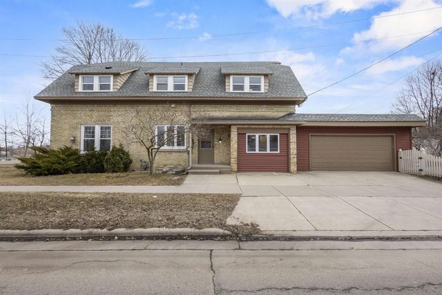 2157 RIVERSIDE AVENUE, Marinette, WI 54143