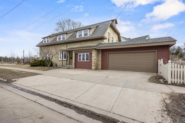 2157 RIVERSIDE AVENUE, Marinette, WI 54143