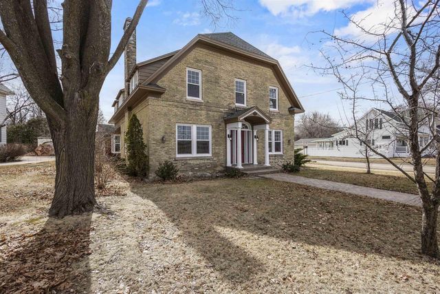 2157 RIVERSIDE AVENUE, Marinette, WI 54143