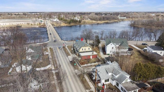 2157 RIVERSIDE AVENUE, Marinette, WI 54143