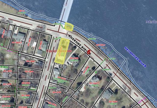 2157 RIVERSIDE AVENUE, Marinette, WI 54143