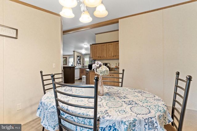 66 MEADOWVIEW DR, New Bloomfield, PA 17068