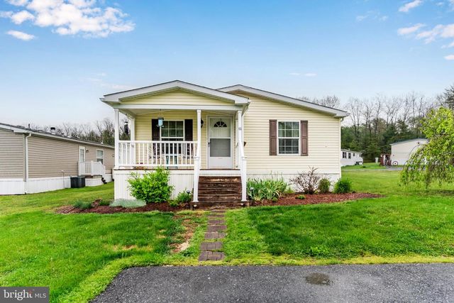 66 MEADOWVIEW DR, New Bloomfield, PA 17068