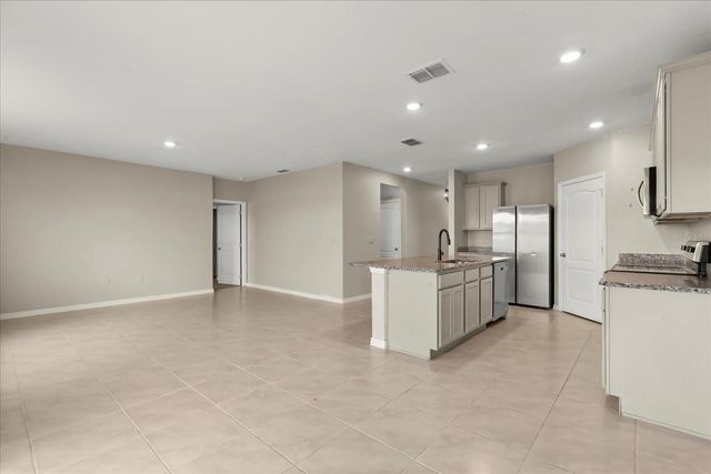 5246 MAHOGANY DRIVE, Mount Dora, FL 32757