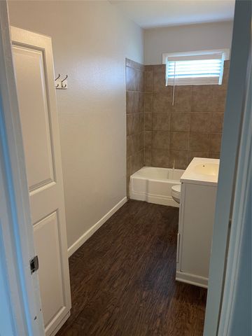 128 Cindy Lane, Burleson, TX 76028