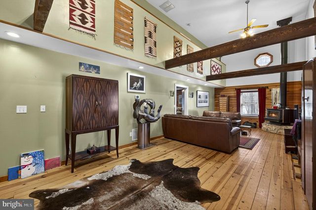 10418 CLIFF MILLS RD, Marshall, VA 20115