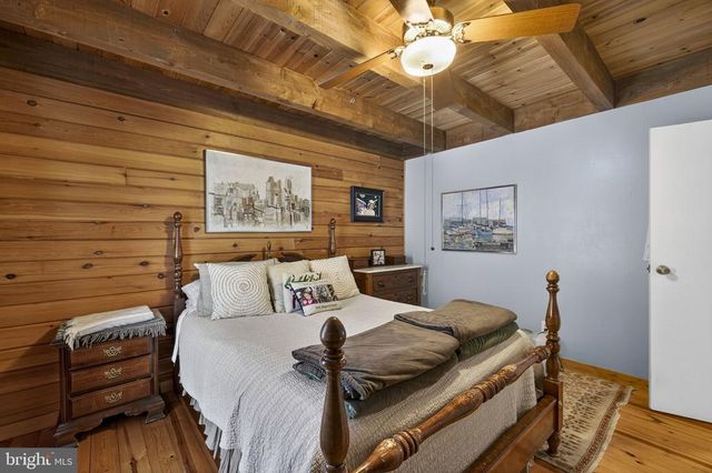 10418 CLIFF MILLS RD, Marshall, VA 20115